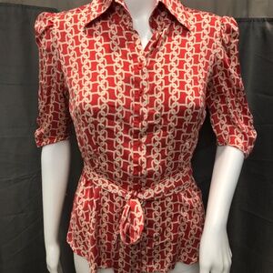 BEBE silk blouse red/gold chain link